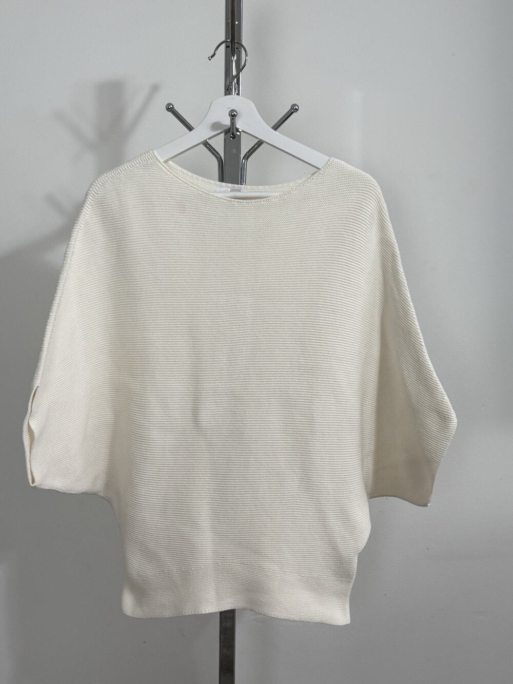 Uniqlo Women’s Ivory Knit Top Ribbed Dolman Sleeve Boat Neck Sweater Size S